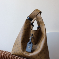 LV Shopping Bags